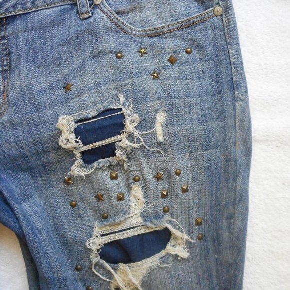 🌸SOLD🌸 TORRID JEANS Distressed Boyfriend Denim Size 20 - Picture 8 of 10